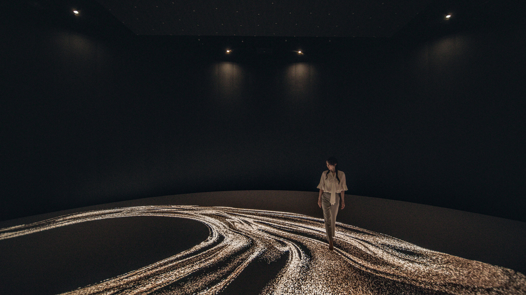 KOISHIKAWA XROSS VR THEATER